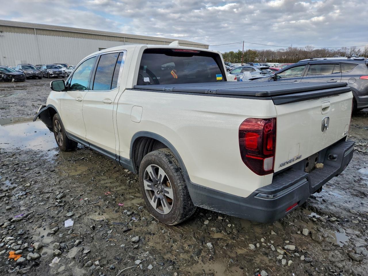 2018 Honda Ridgeline Rtl - Image 2