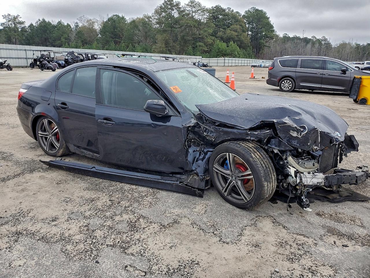 2010 BMW 550 I - Image 4