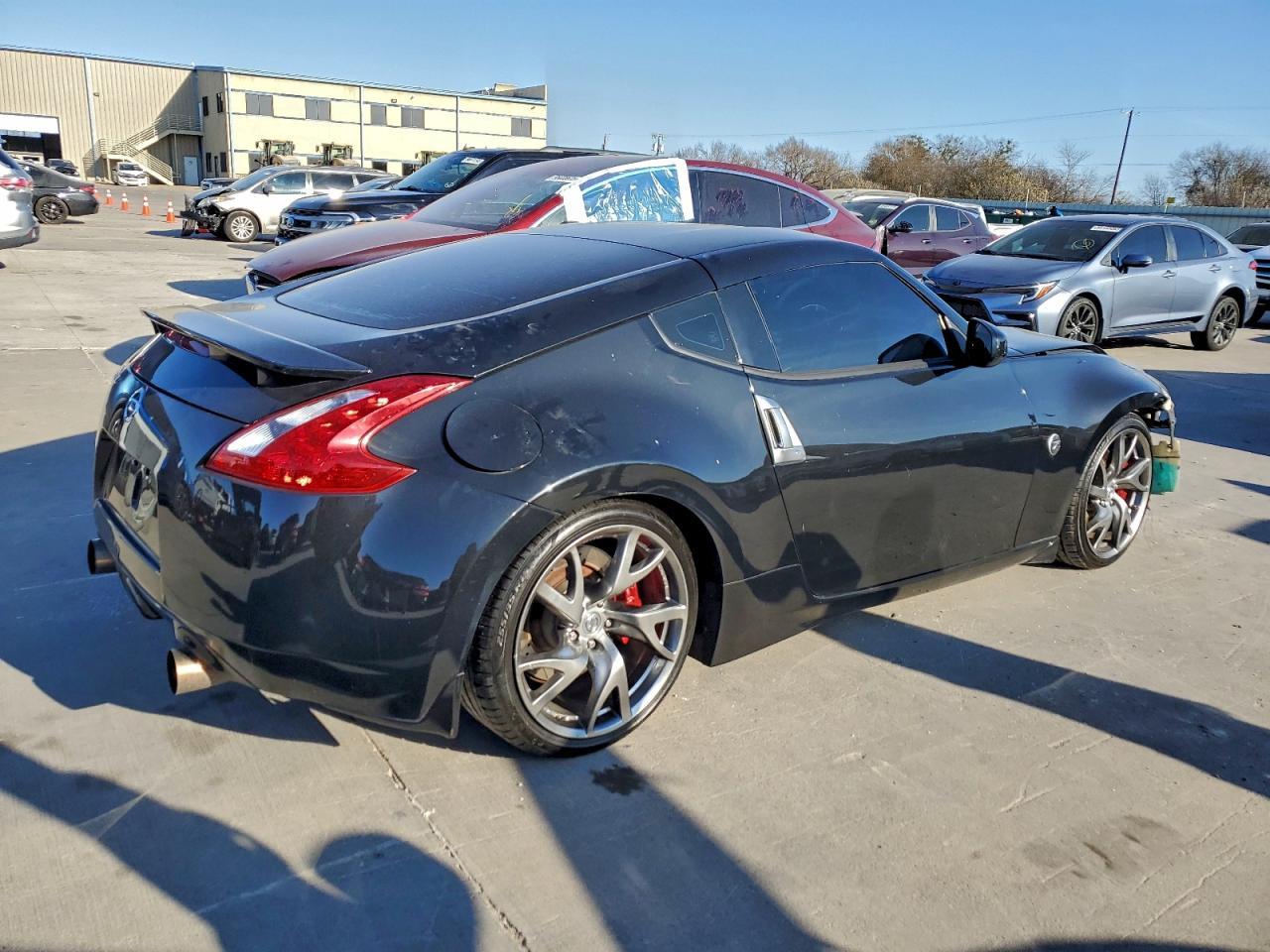 2015 Nissan 370Z Base - Фото 3