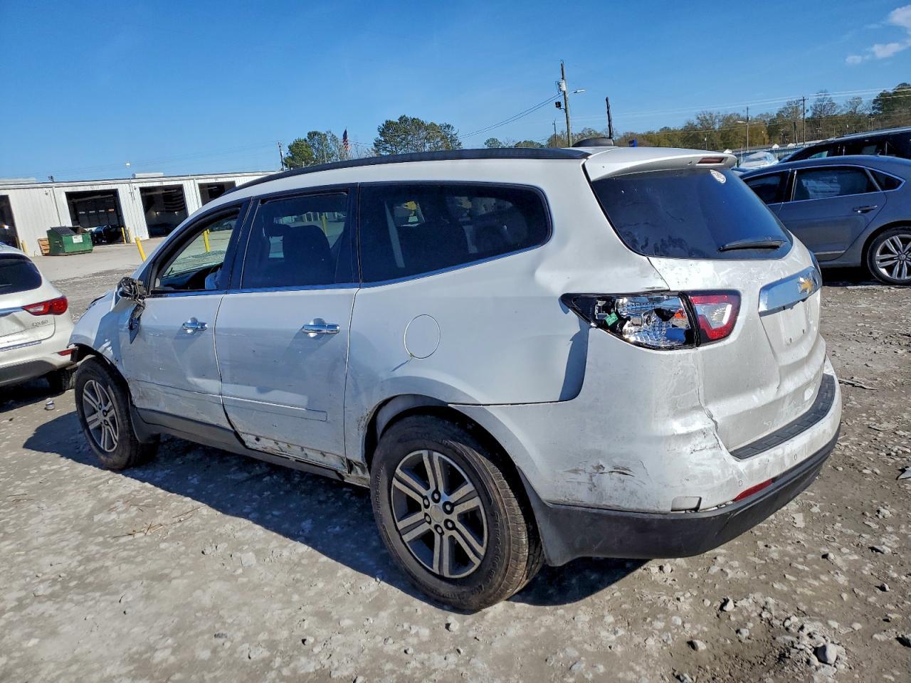 2016 Chevrolet Traverse Lt - Фото 2