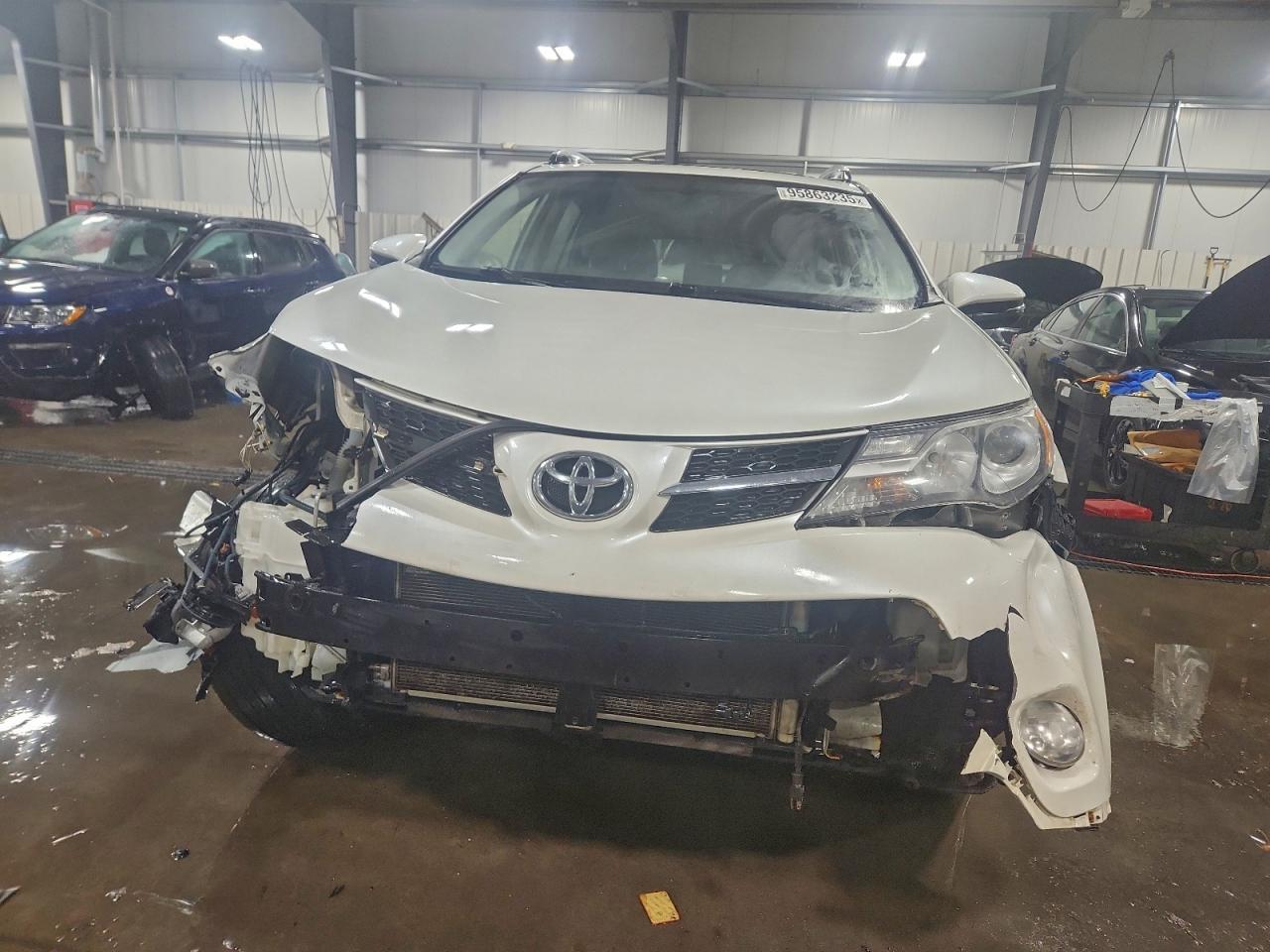 2014 Toyota Rav4 Limited - Фото 5