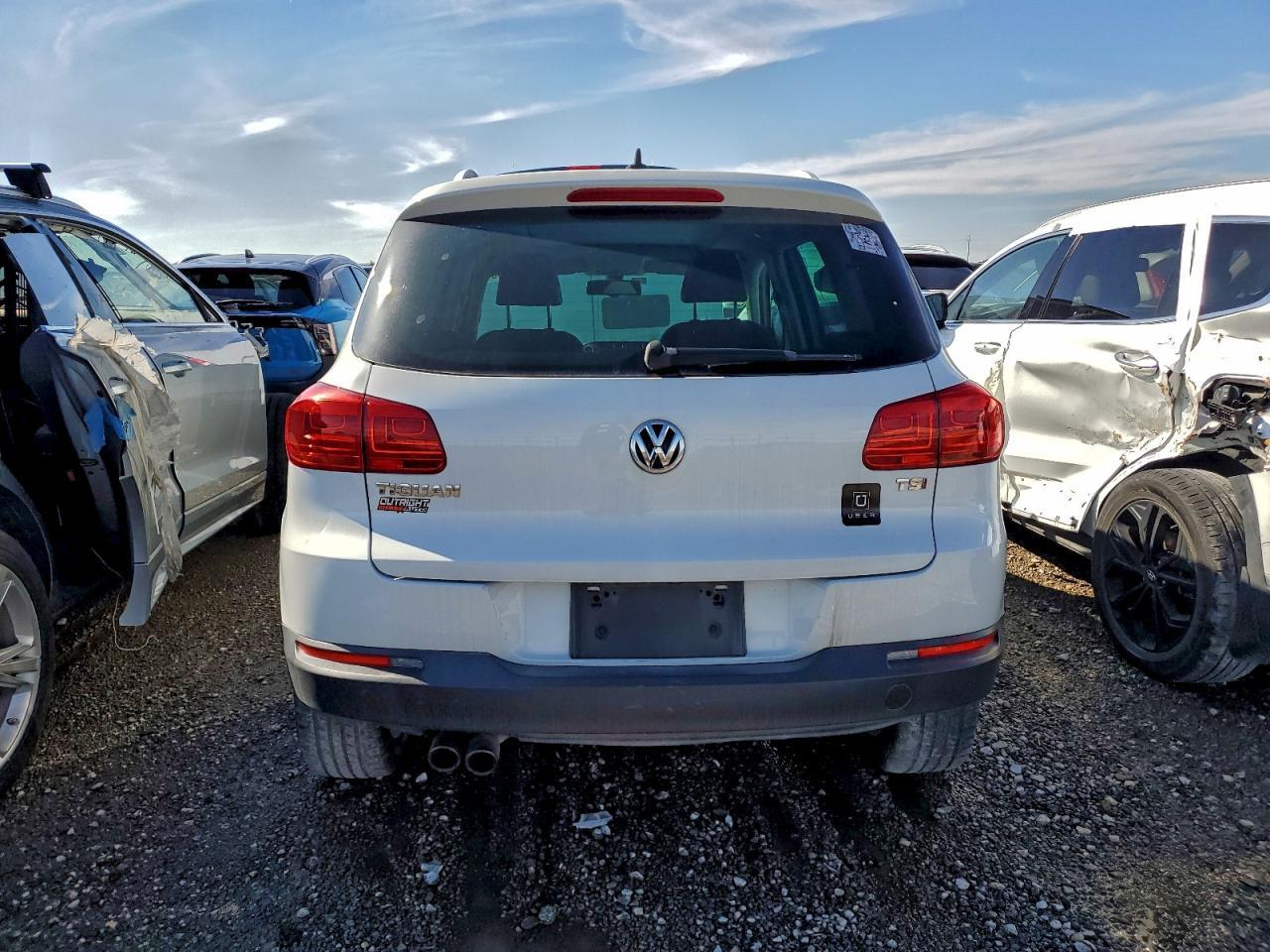 2017 Volkswagen Tiguan Wolfsburg - Image 6