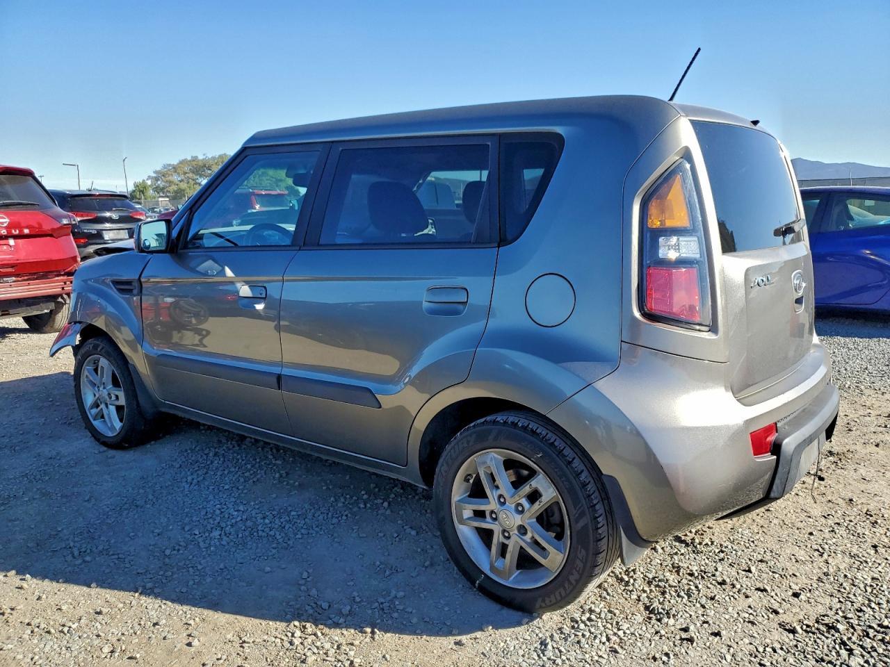 2010 Kia Soul + - Фото 2