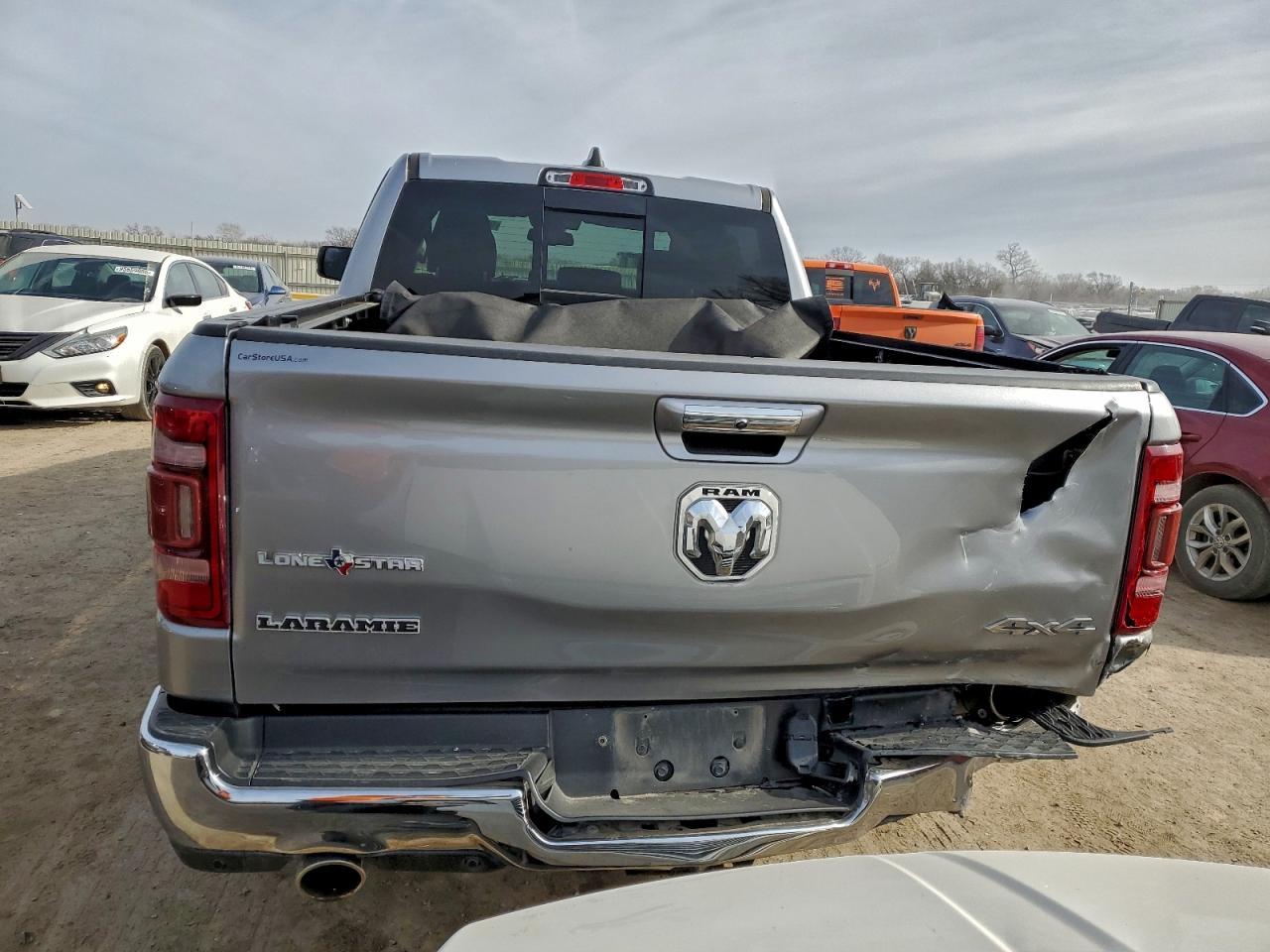 2020 Ram 1500 Laramie - Фото 6