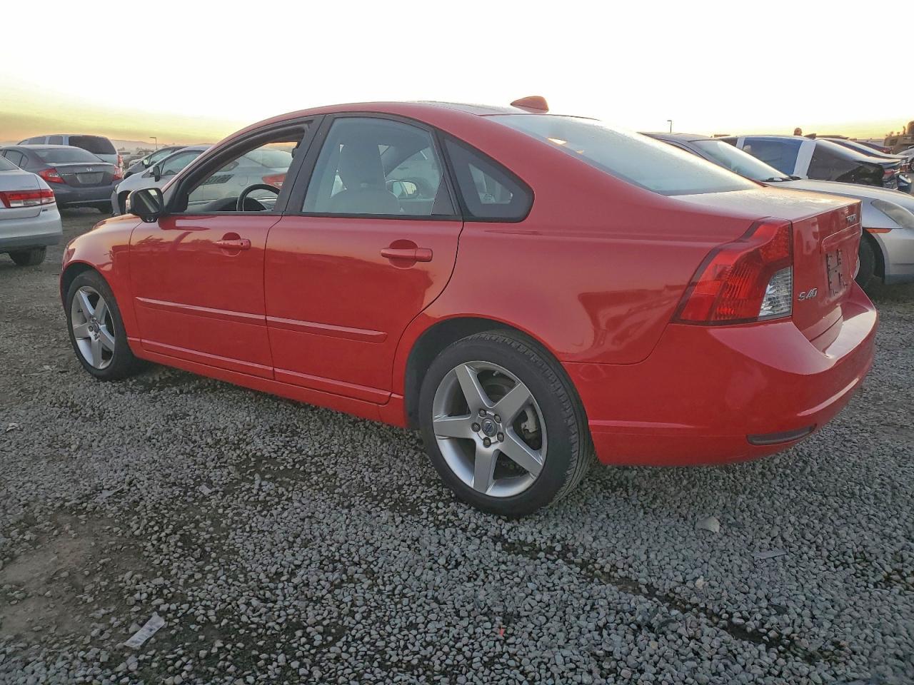 2008 Volvo S40 2.4I - Фото 2