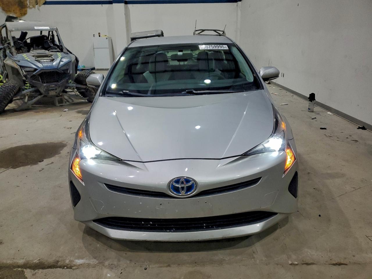 2016 Toyota Prius - Фото 5