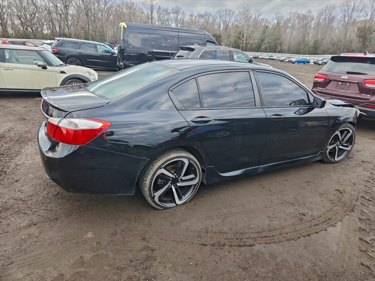 2017 Honda Accord Sport - Image 3