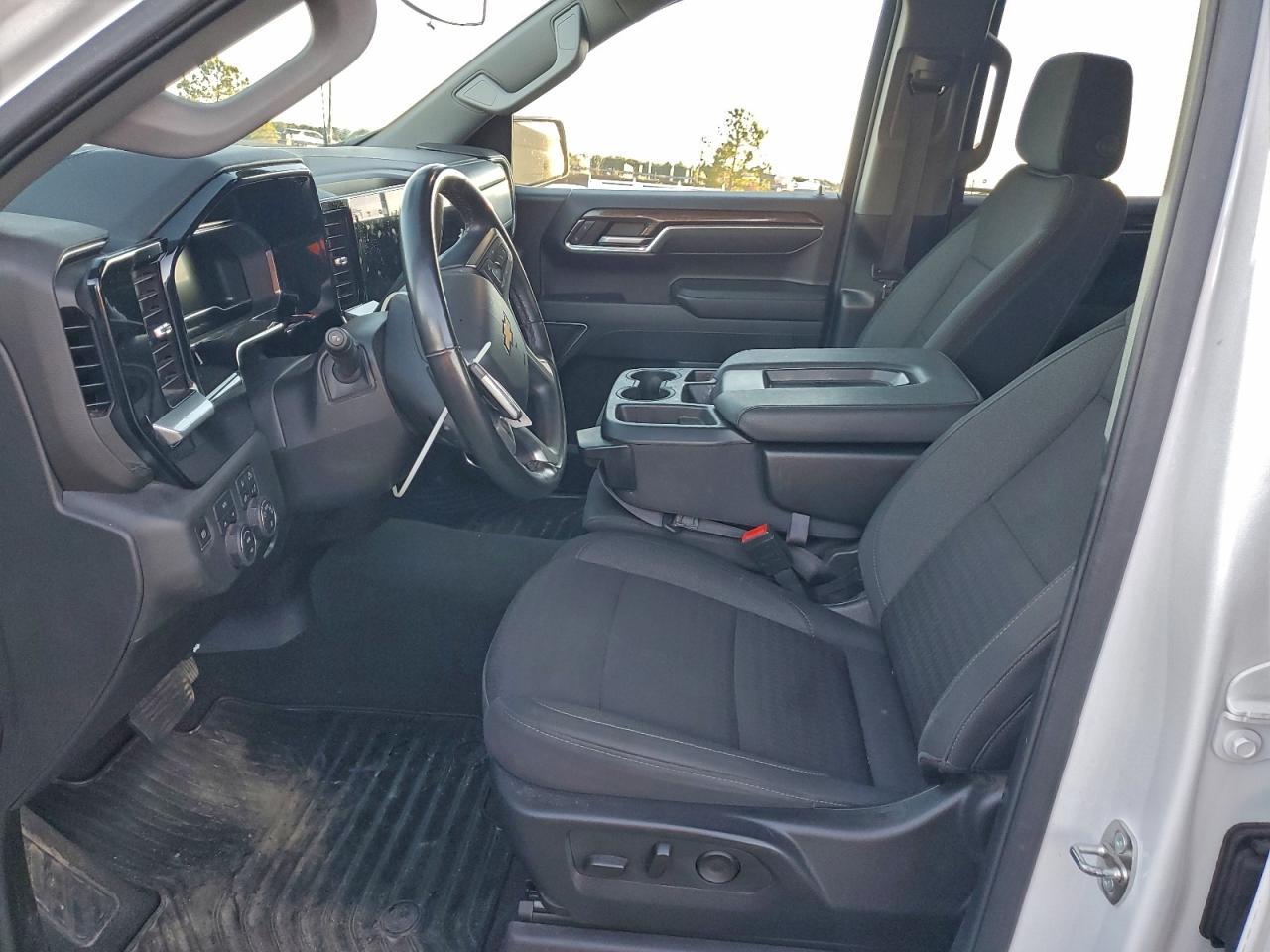 2024 Chevrolet Silverado K1500 Lt - Image 7