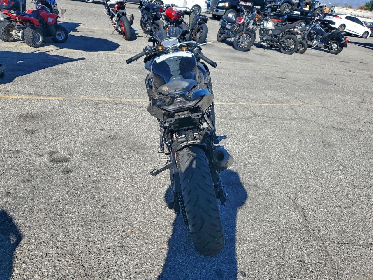 2025 Kawasaki Zx400 P - Фото 4