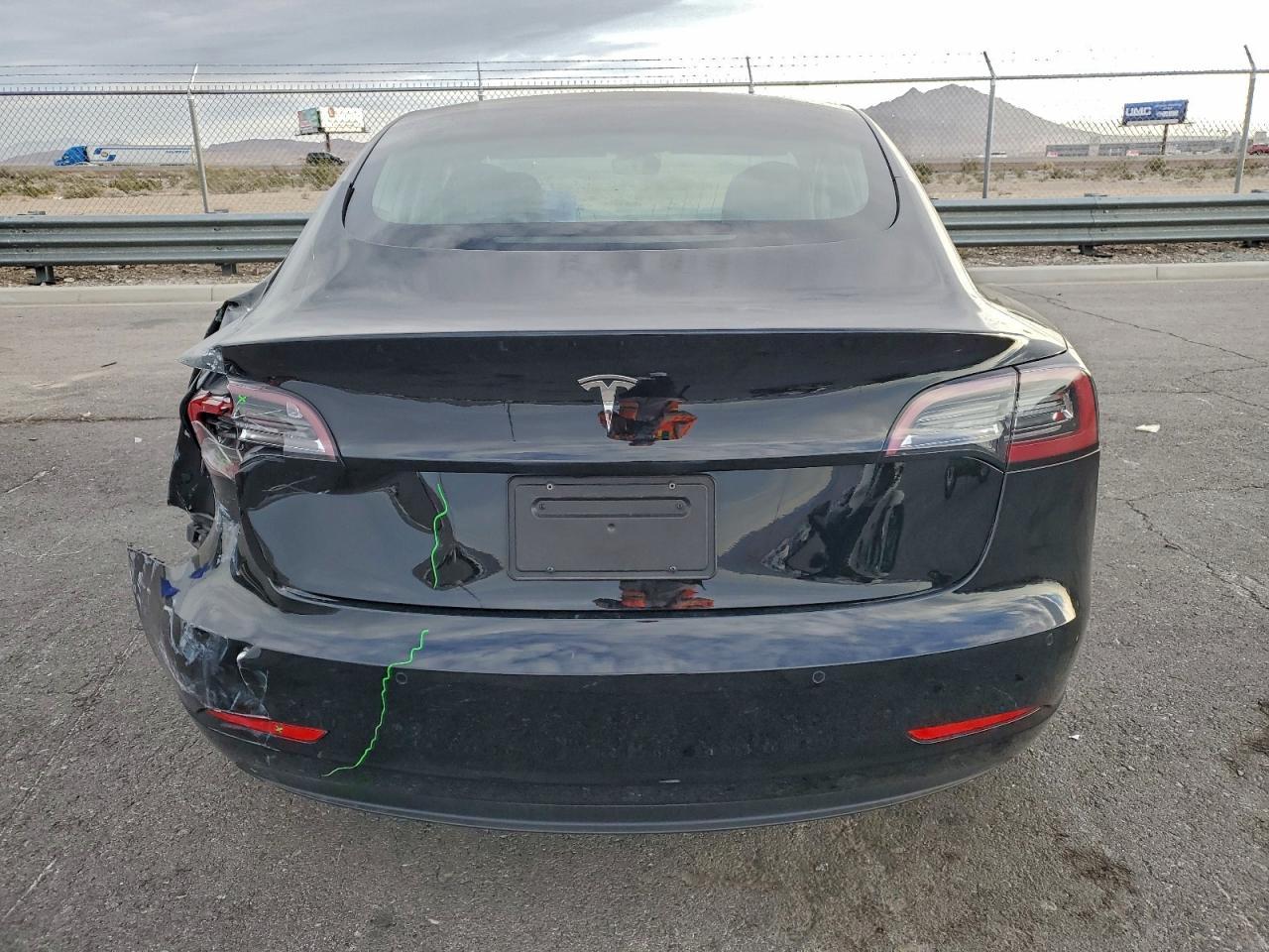 2018 Tesla Model 3 - Image 6