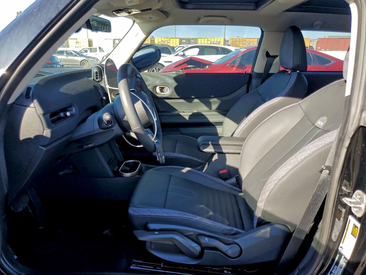 2025 Mini Cooper S - Фото 7