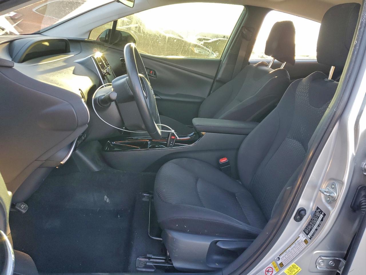 2017 Toyota Prius - Фото 7