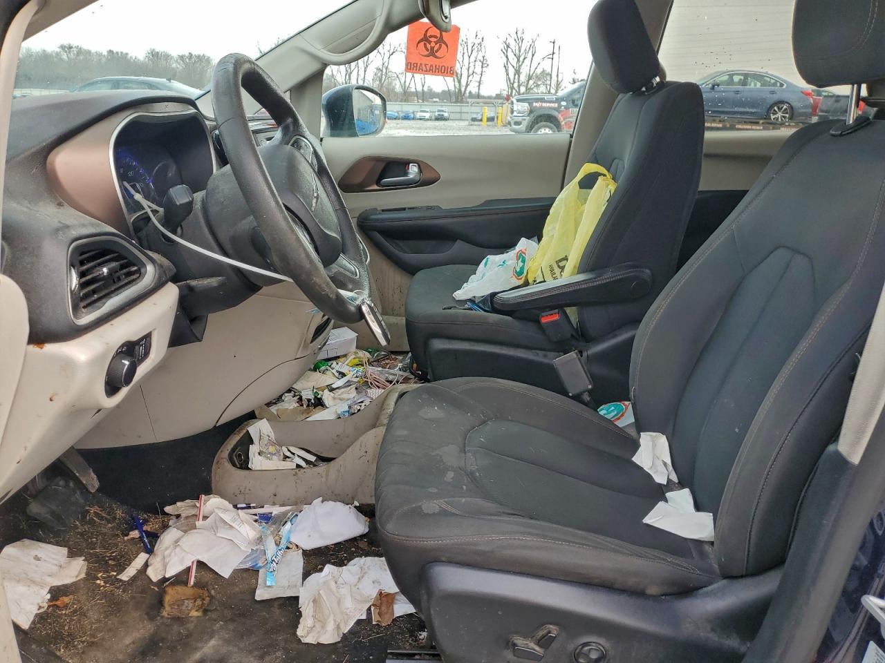 2017 Chrysler Pacifica Lx - Image 7