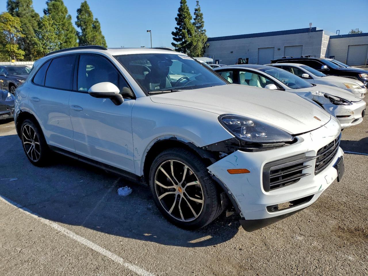 2022 Porsche Cayenne S - Image 4