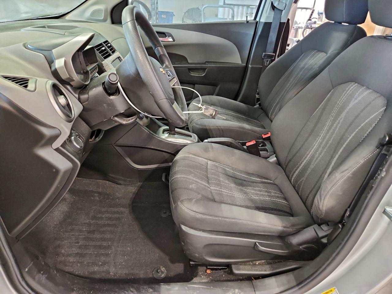 2016 Chevrolet Sonic Lt - Image 7