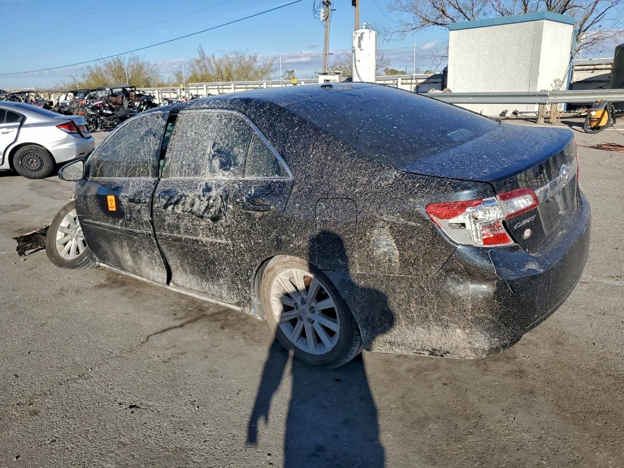 2014 Toyota Camry L - Фото 2