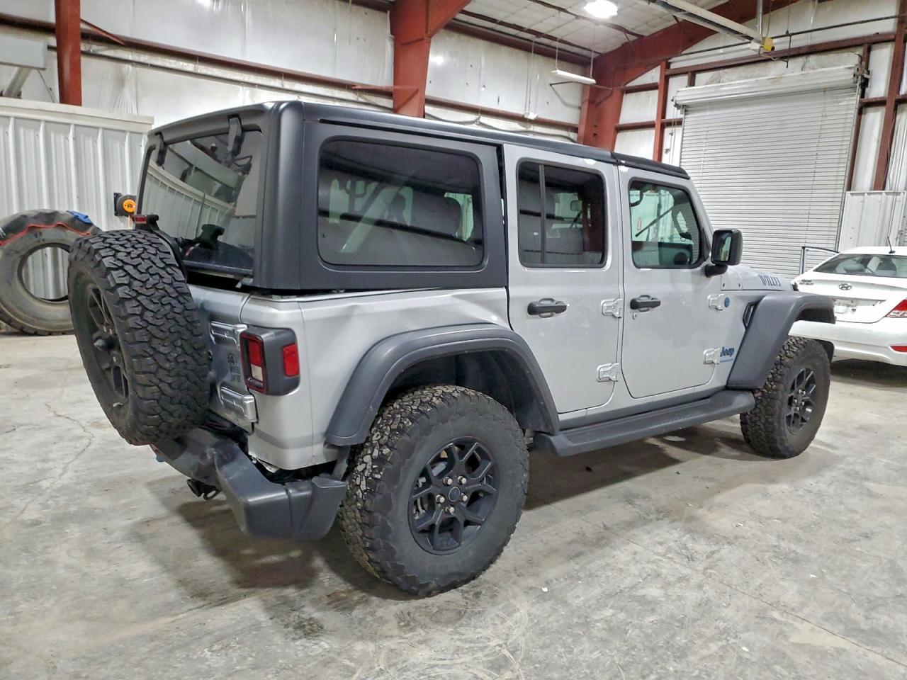 2024 Jeep Wrangler 4Xe - Фото 3