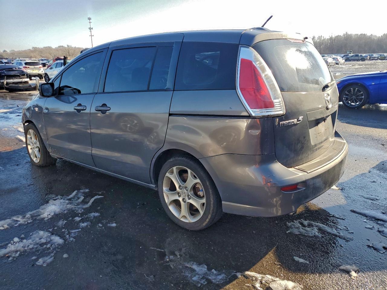2010 Mazda 5 - Фото 2