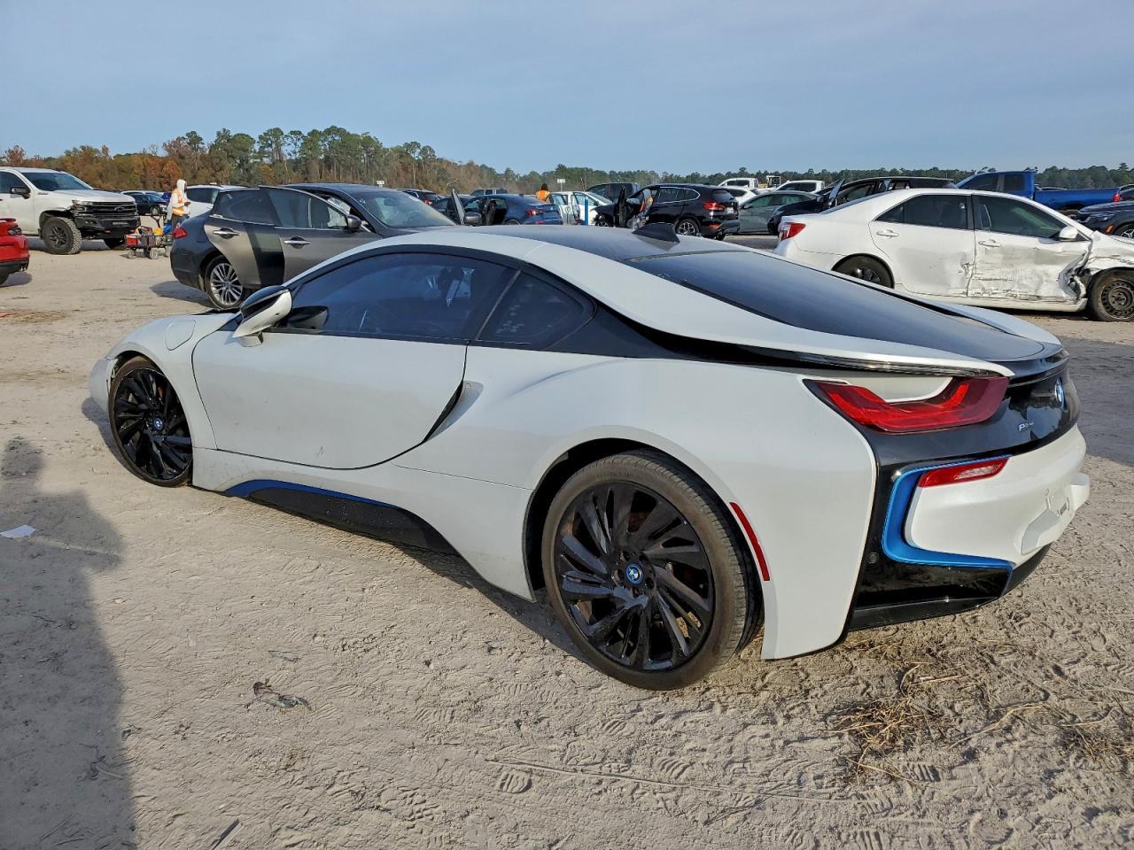 2016 BMW I8 - Image 3