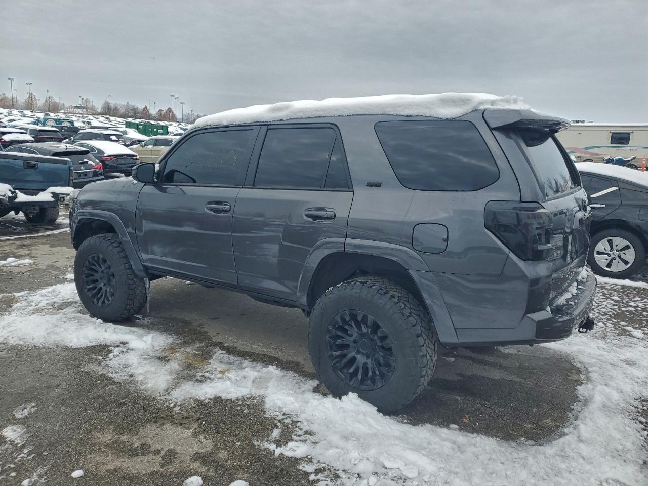 2023 Toyota 4Runner Se - Image 2