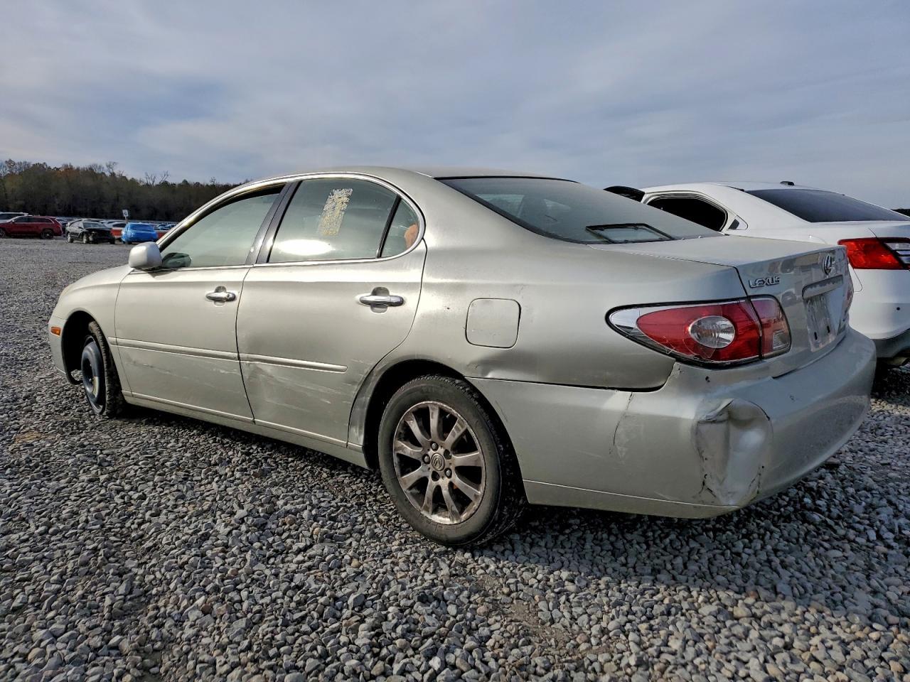 2004 Lexus Es 330 - Image 2