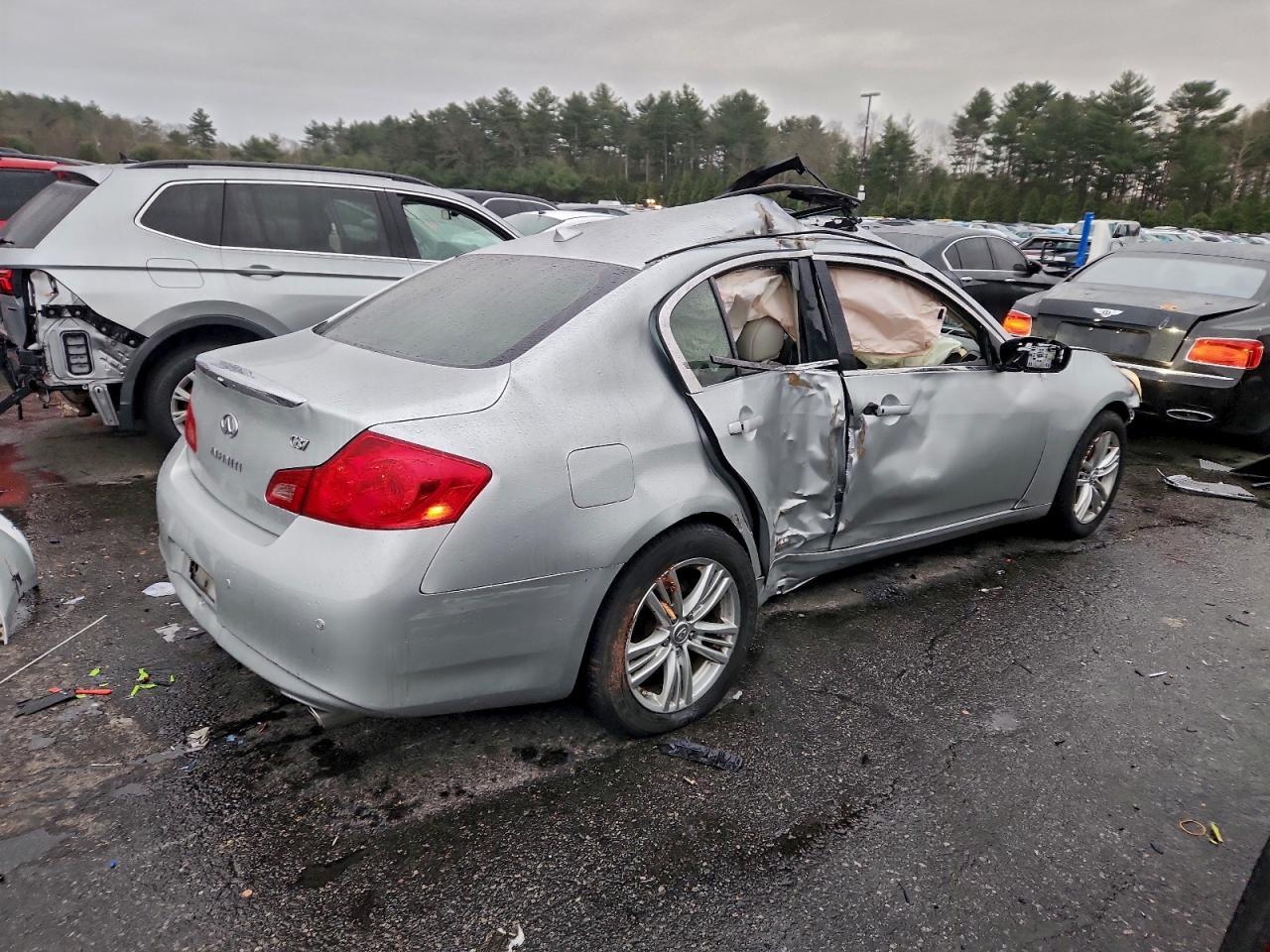 2013 Infiniti G37 - Фото 3