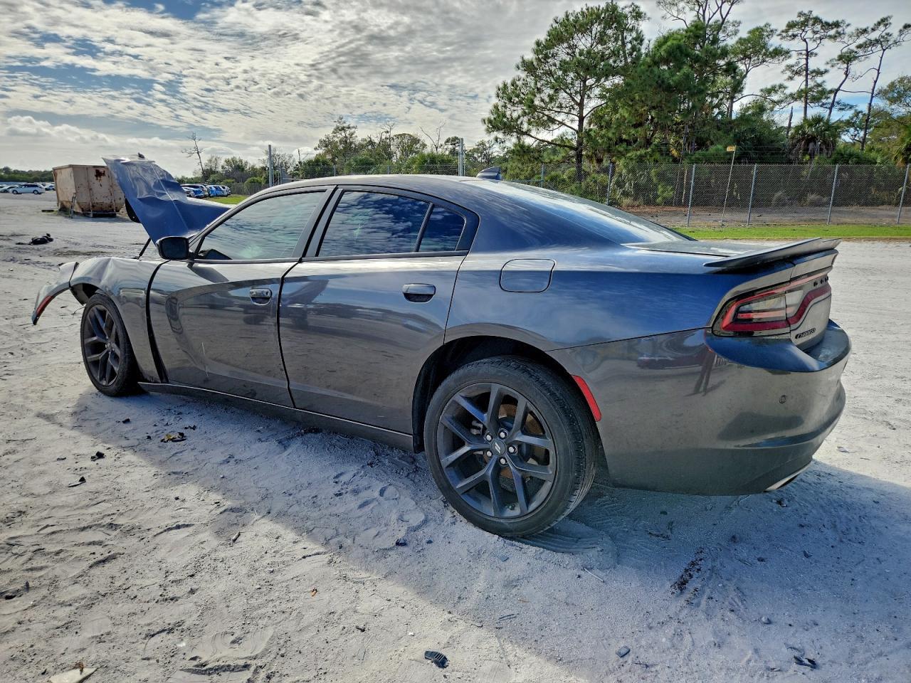 2023 Dodge Charger Sxt - Image 2