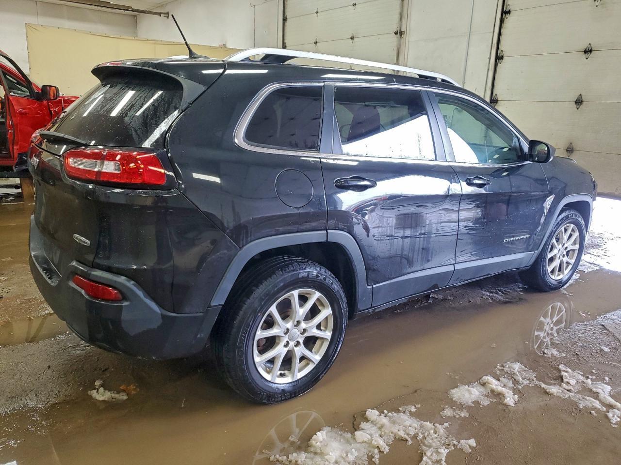 2015 Jeep Cherokee Latitude - Image 3