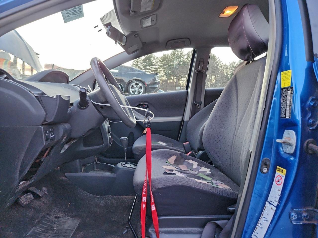 2010 Toyota Yaris - Image 7