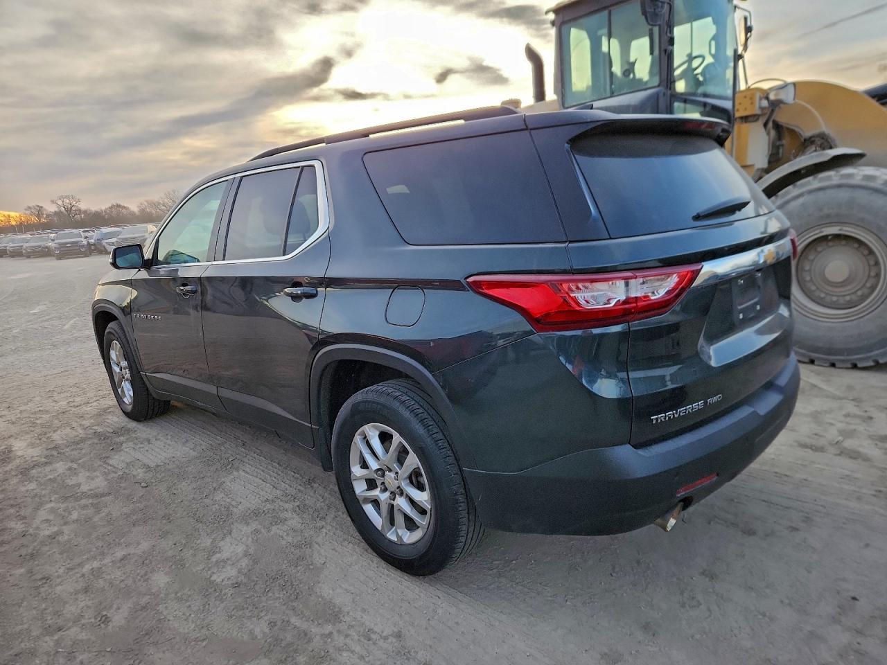 2020 Chevrolet Traverse Lt - Фото 2