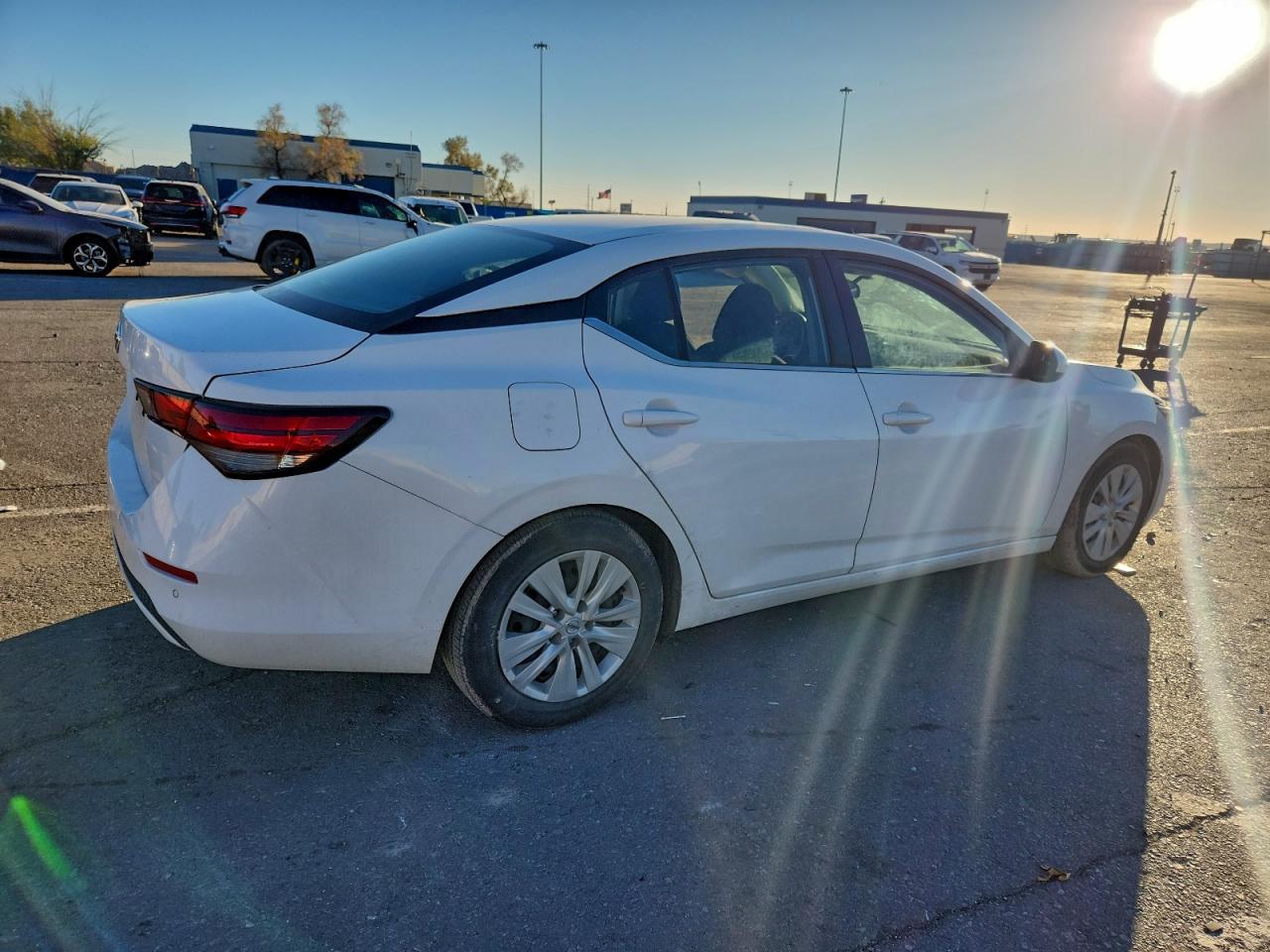 2022 Nissan Sentra S - Фото 3