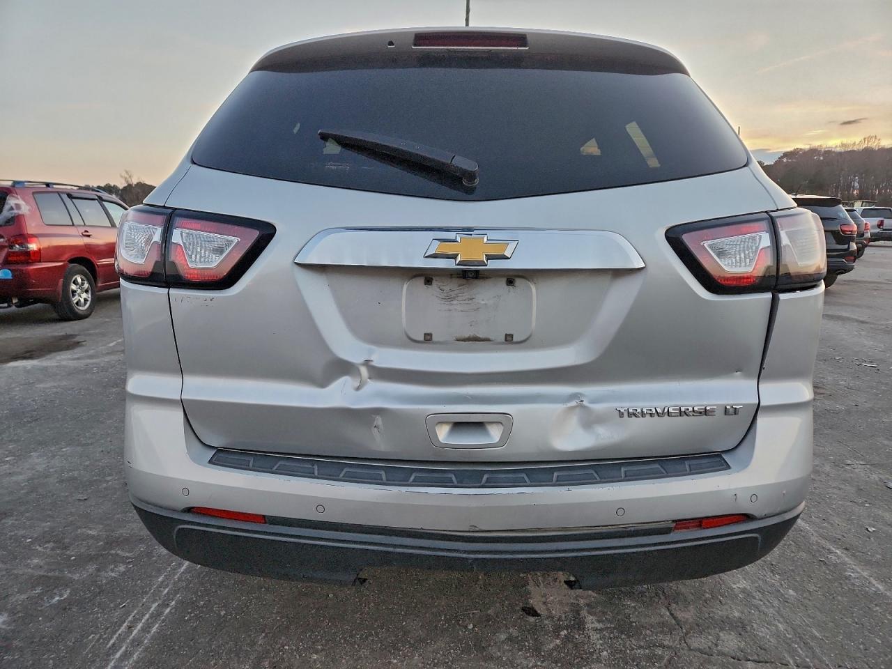 2015 Chevrolet Traverse Lt - Image 6