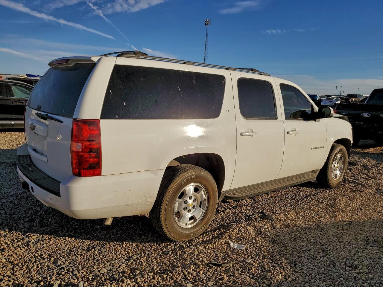 2014 Chevrolet Suburban C1500 Lt - Фото 3