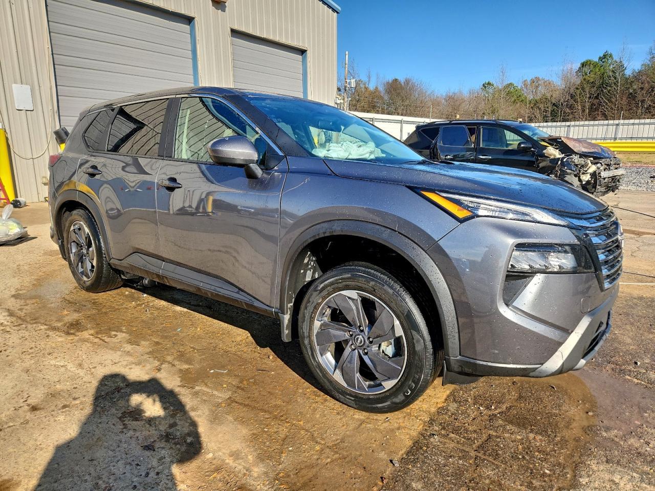 2024 Nissan Rogue Sv - Image 4