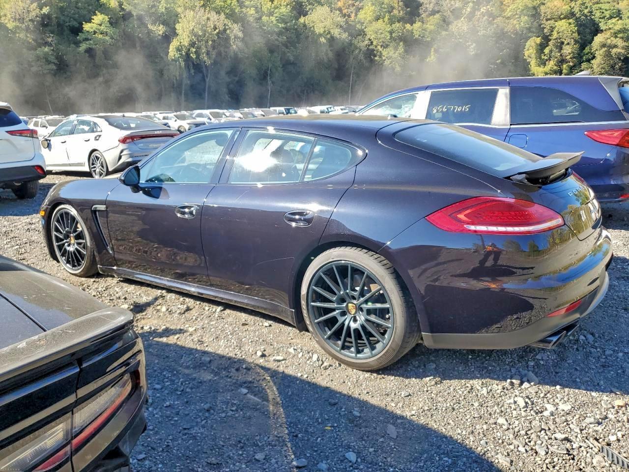2016 Porsche Panamera 2 - Image 3