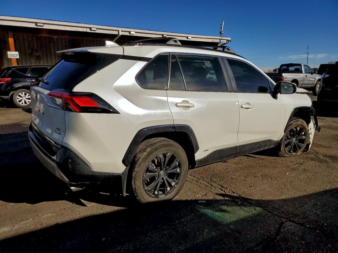 2022 Toyota Rav4 Se - Image 3