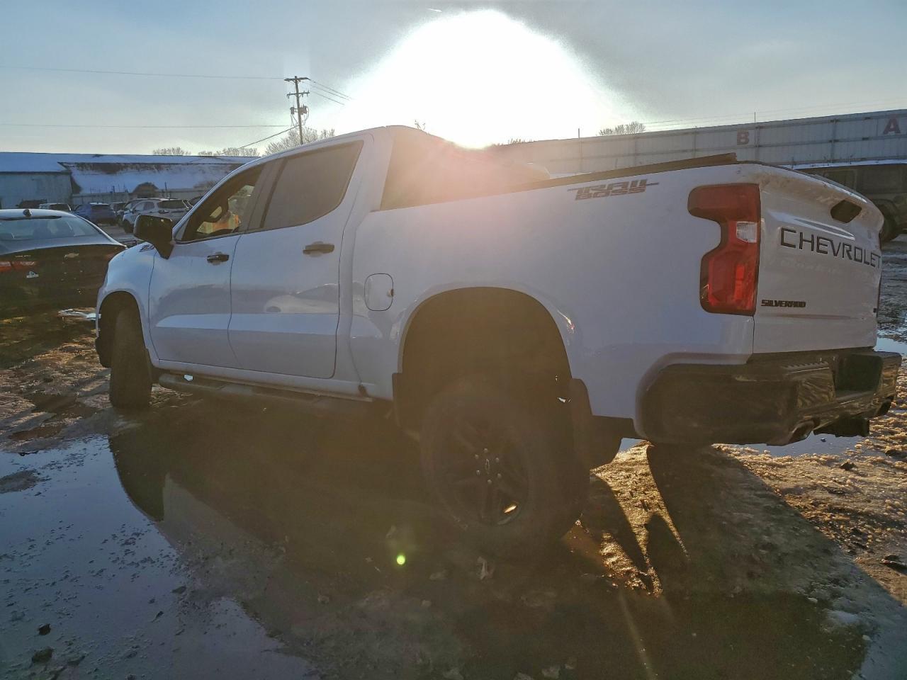 2021 Chevrolet Silverado K1500 Lt Trail Boss - Фото 2