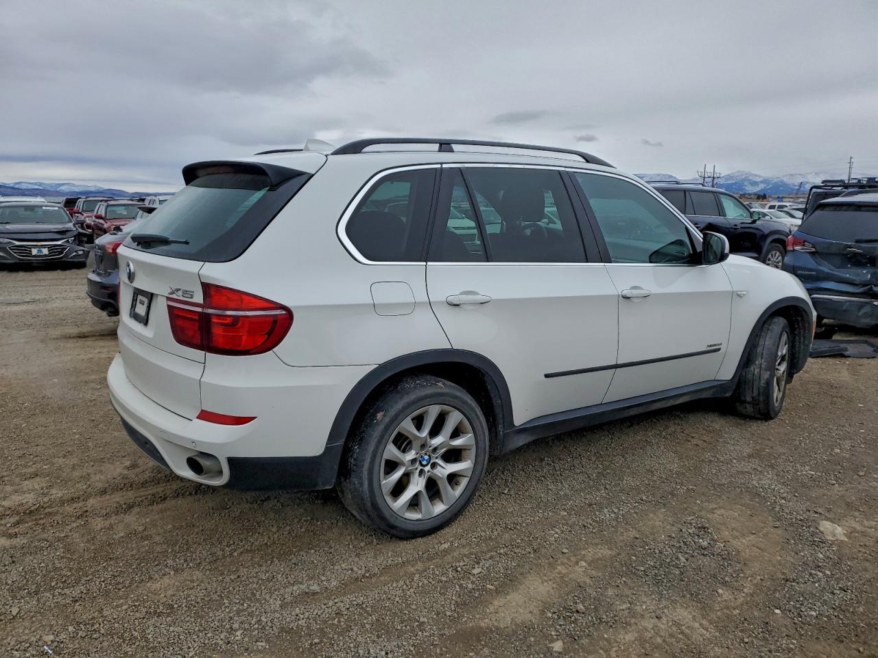 2013 BMW X5 xDrive35I - Image 3