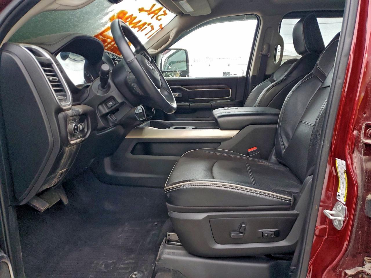 2023 Ram 3500 Laramie - Фото 7
