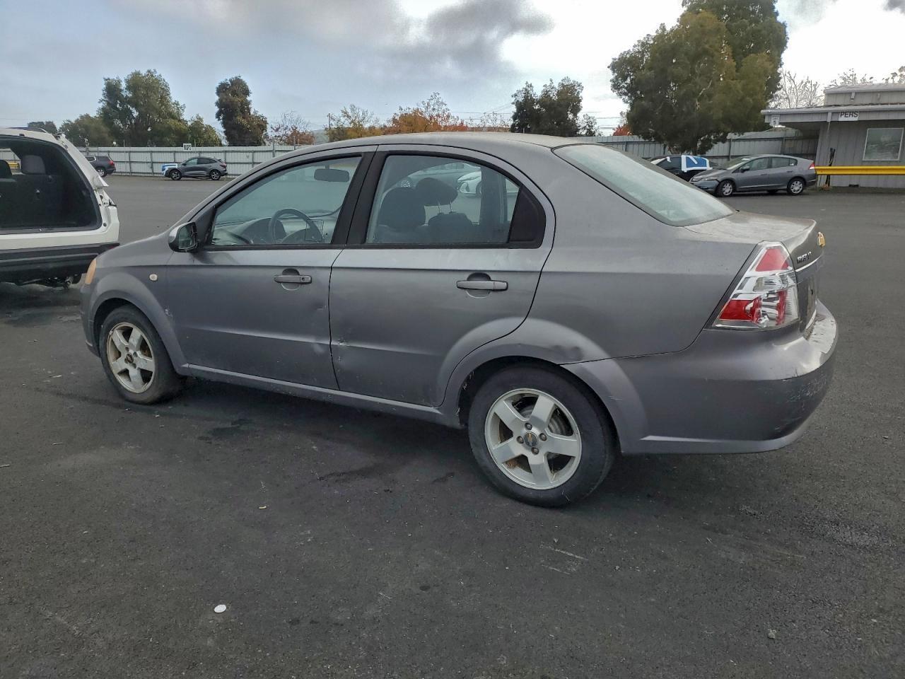 2007 Chevrolet Aveo Lt - Image 2