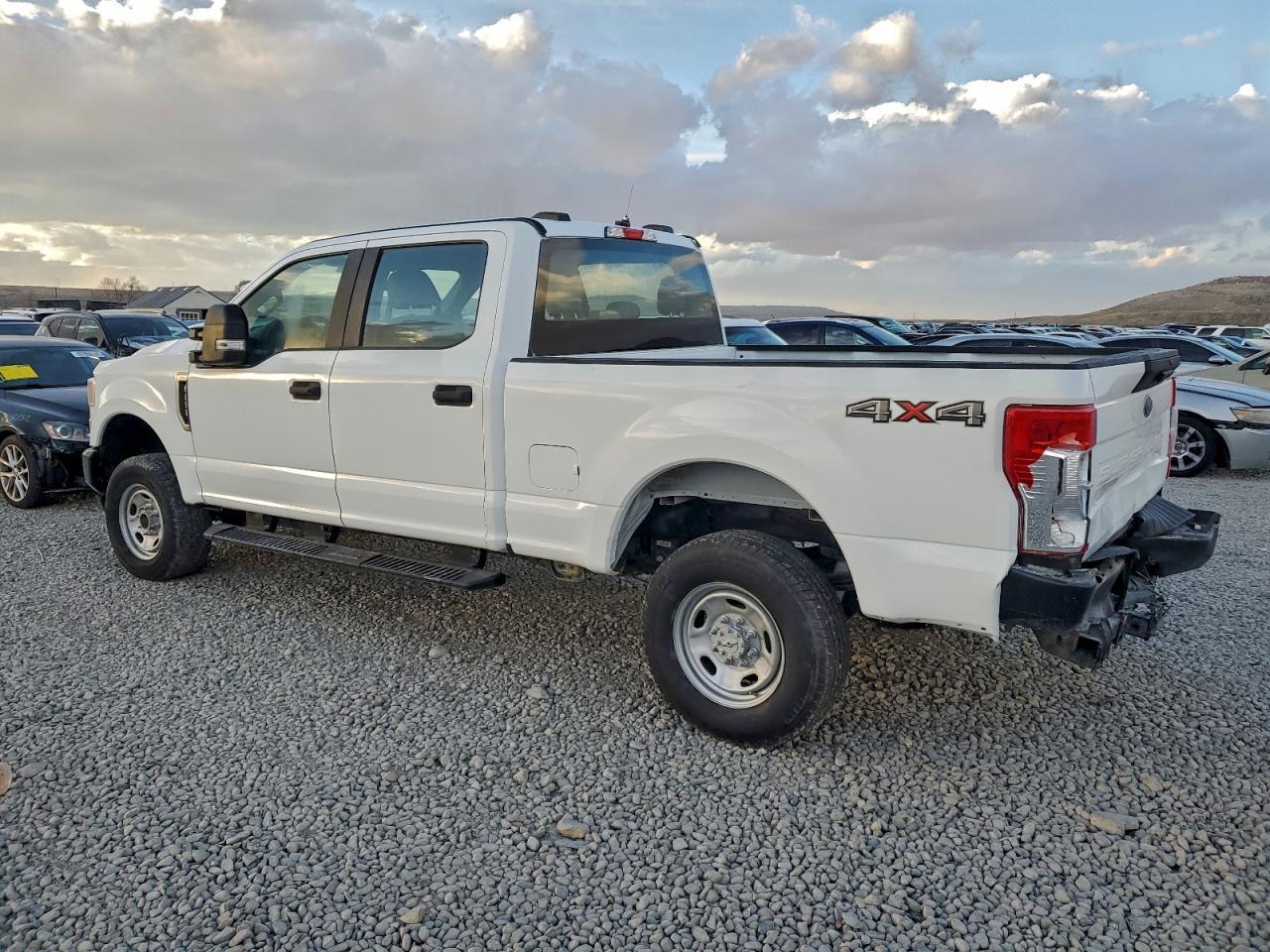 2022 Ford F250 Super Duty - Фото 2