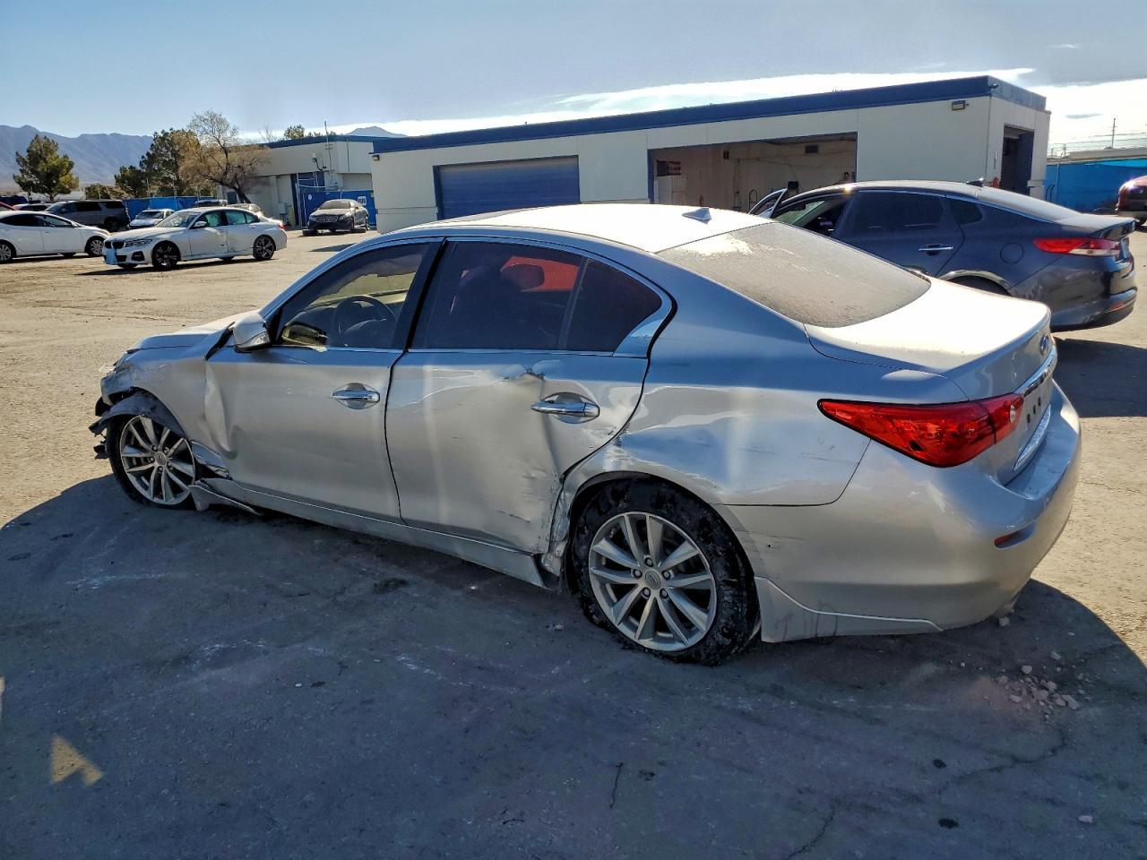 2016 Infiniti Q50 Base - Фото 2