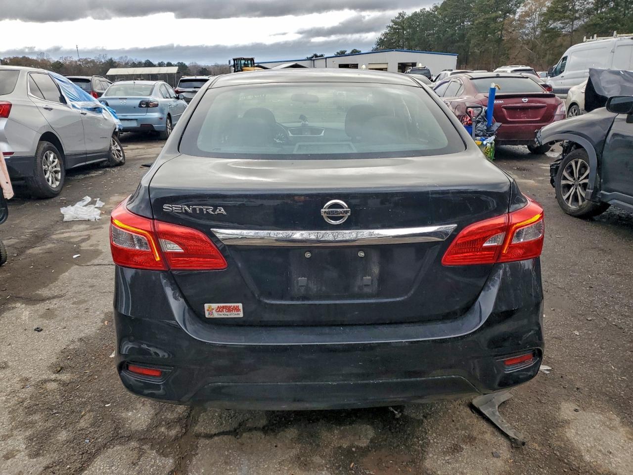 2018 Nissan Sentra S - Image 6