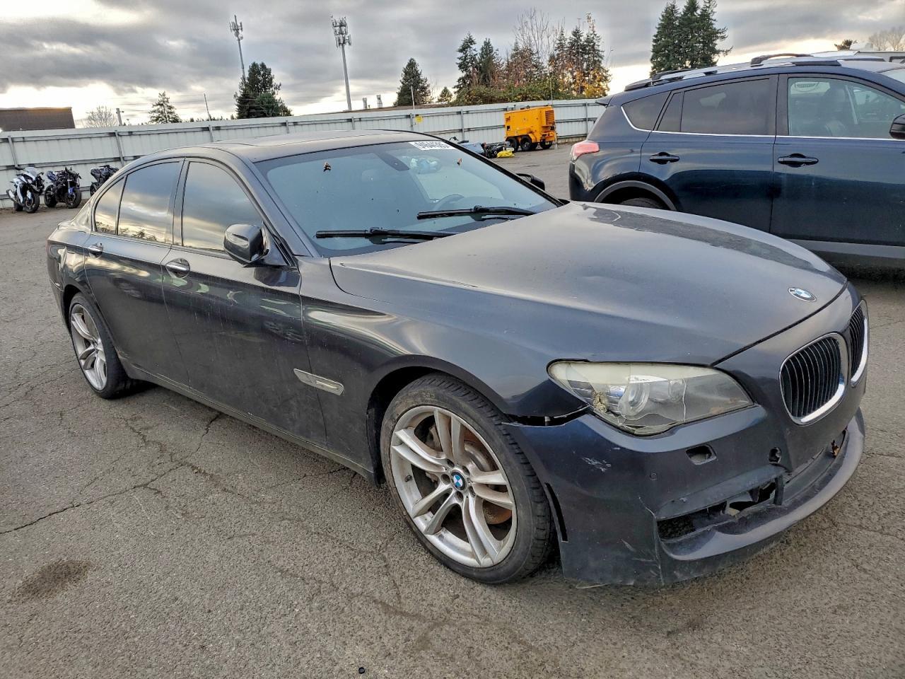 2012 BMW 750 I - Image 4