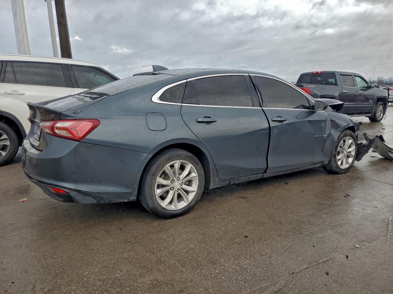 2021 Chevrolet Malibu Lt - Фото 3