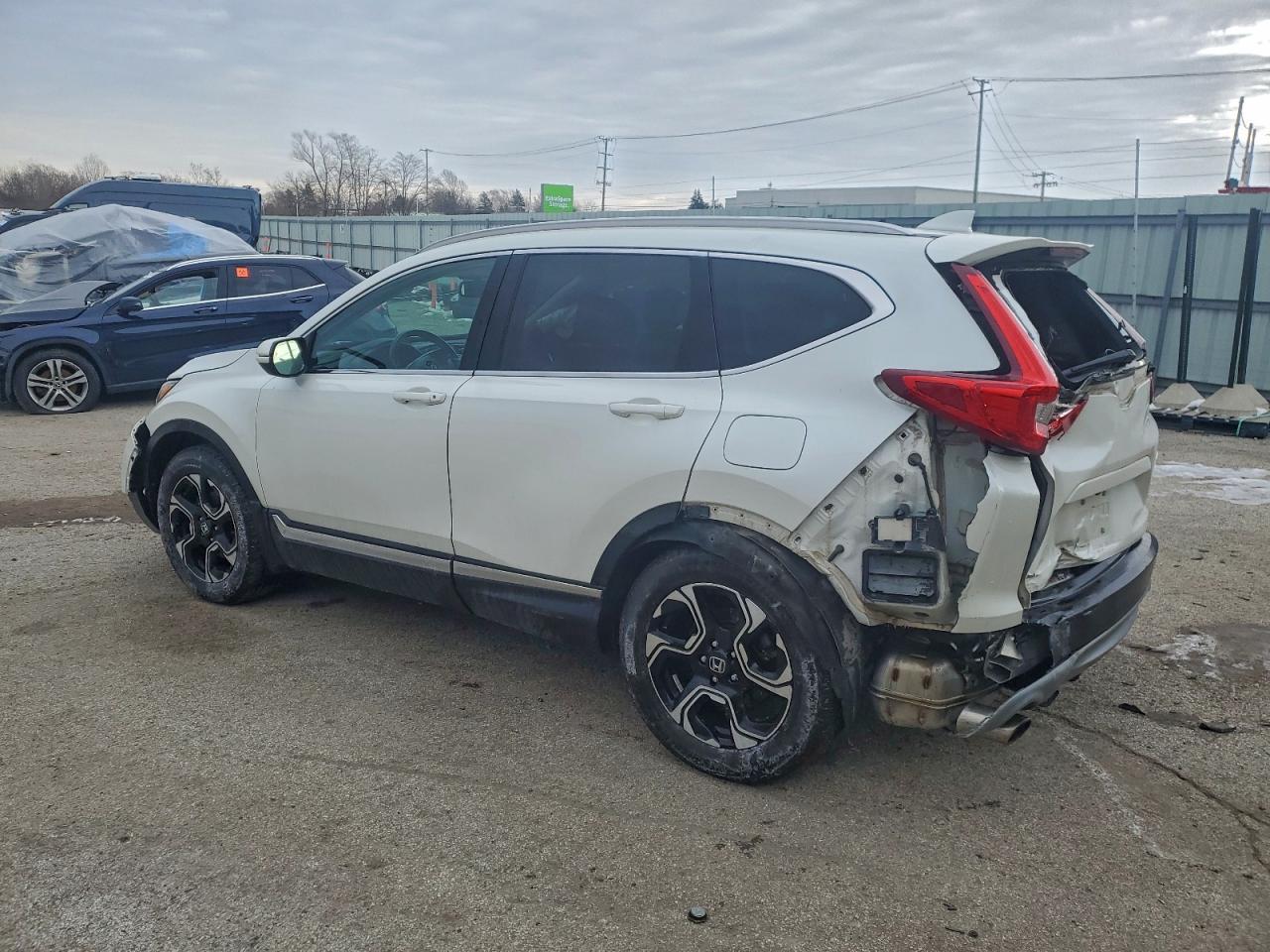 2018 Honda Cr-V Touring - Image 2
