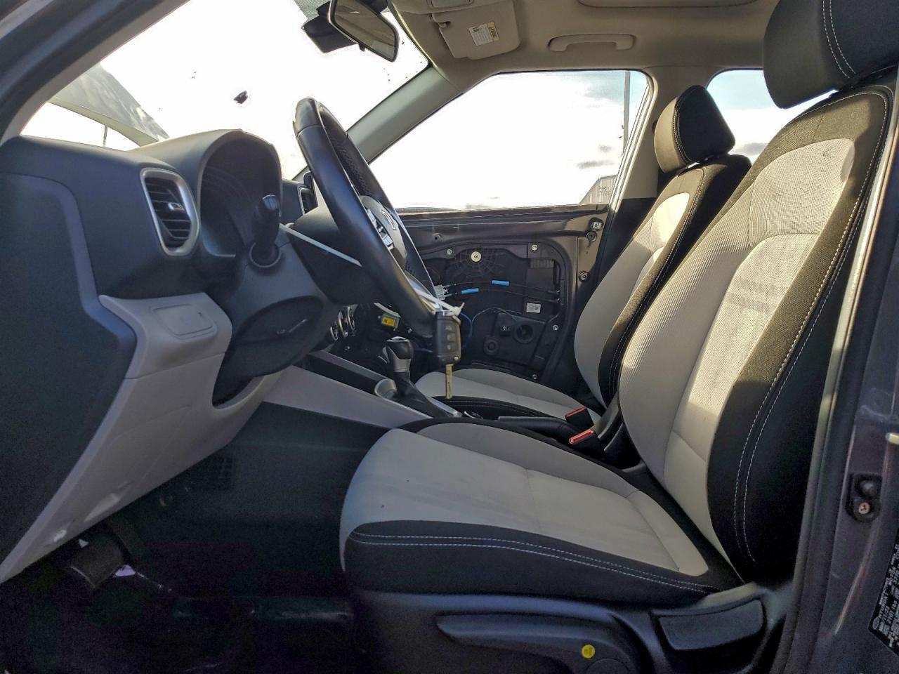 2023 Hyundai Venue Sel - Фото 7