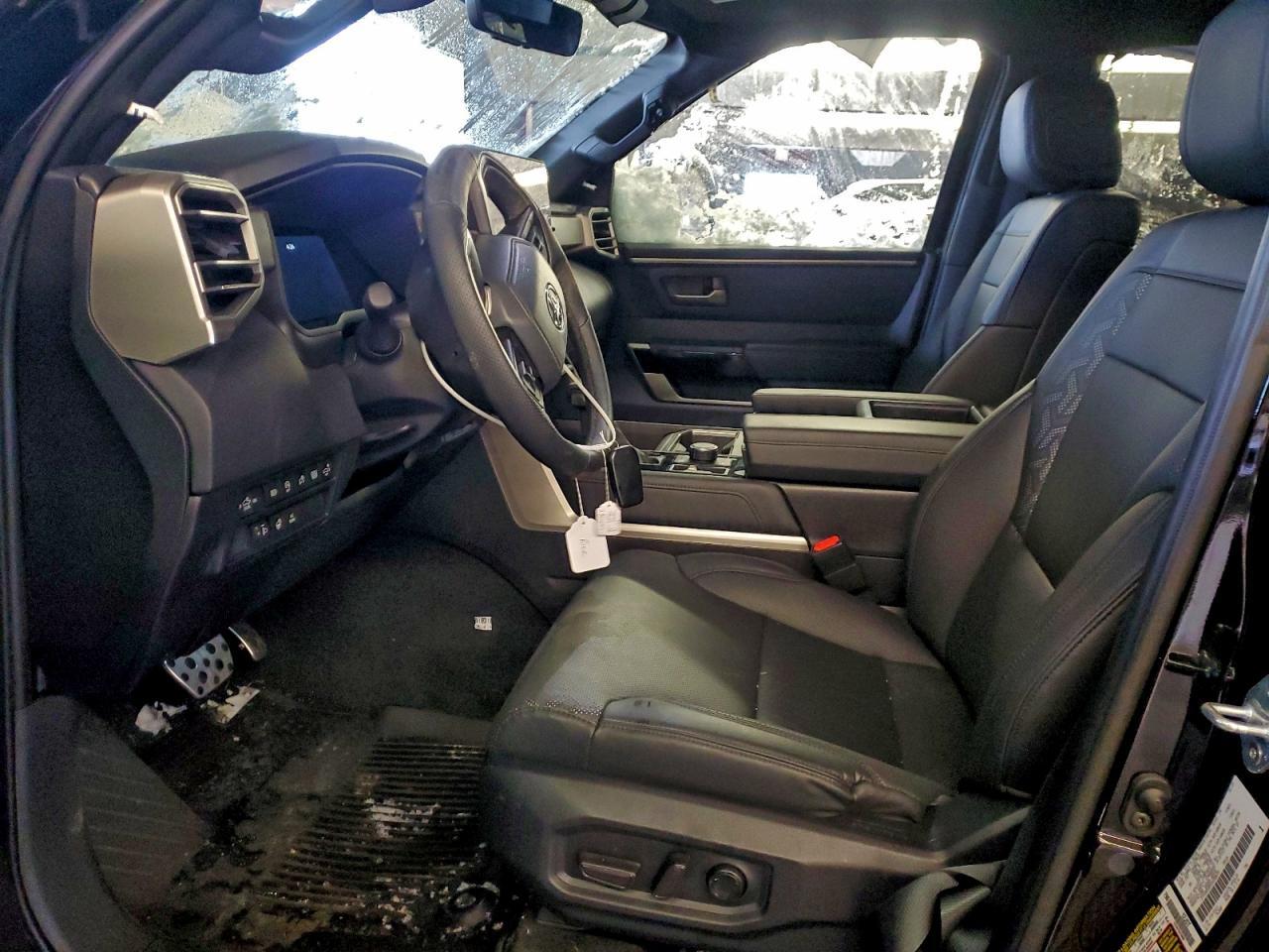 2025 Toyota Tundra Crewmax Limited - Image 7