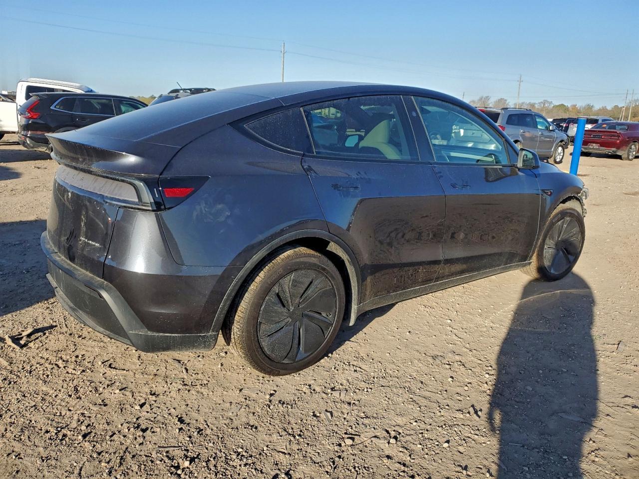 2026 Tesla Model Y - Image 3