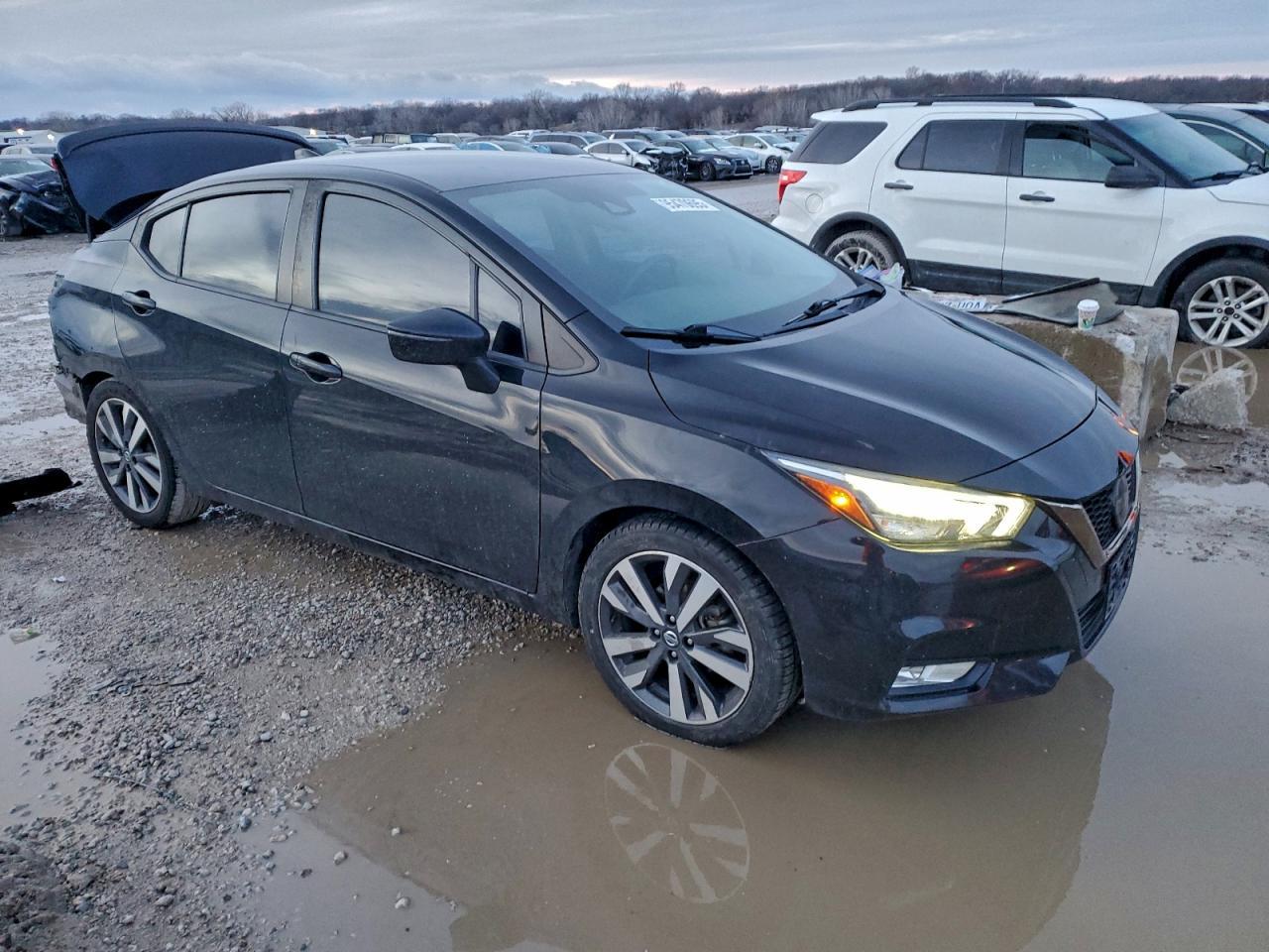 2020 Nissan Versa Sr - Image 4